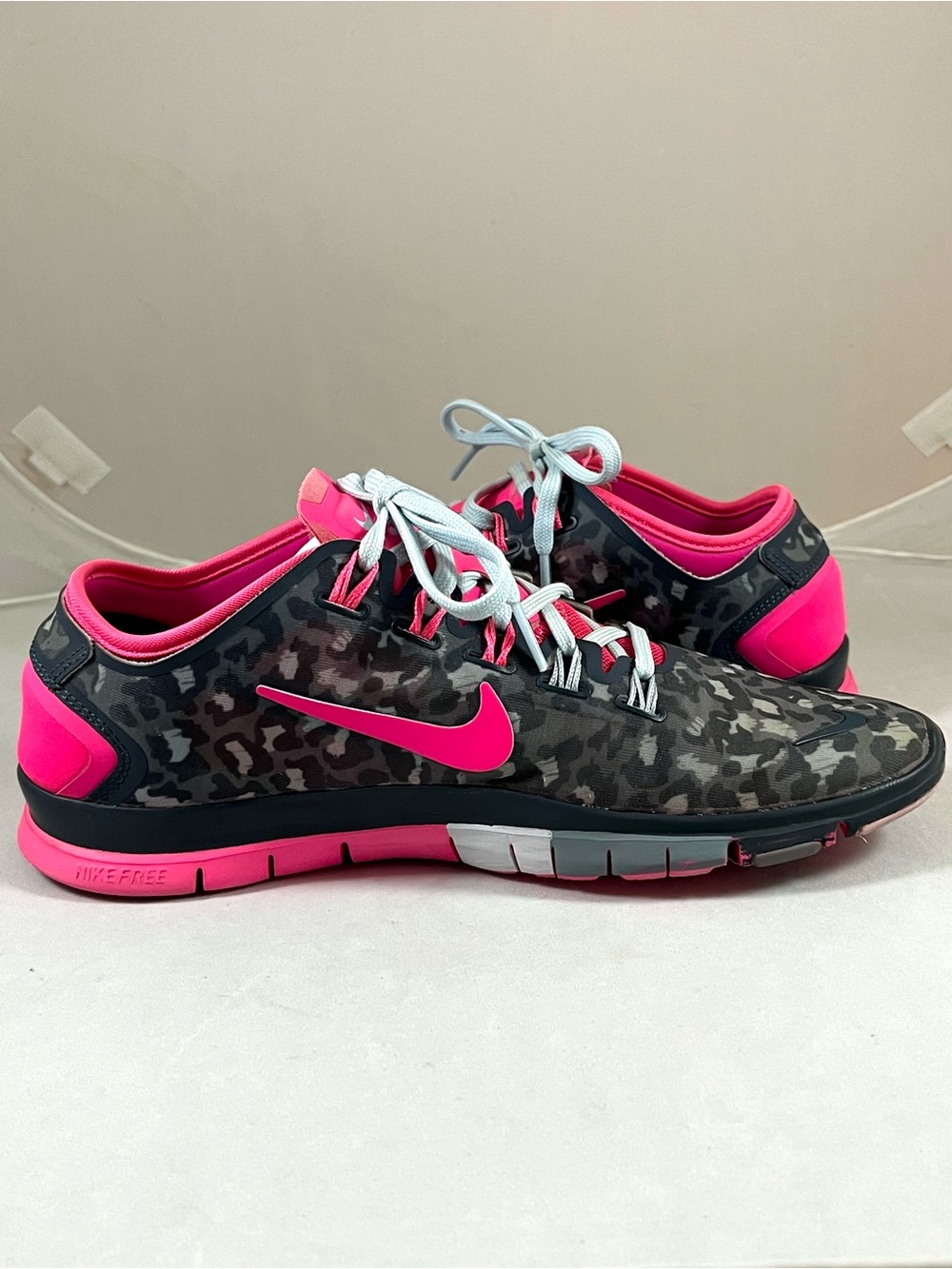 Nike Free TR Connect 2 Training Shoes Gray Leopard & Pink Size 7.5 - Picture 5 of 8